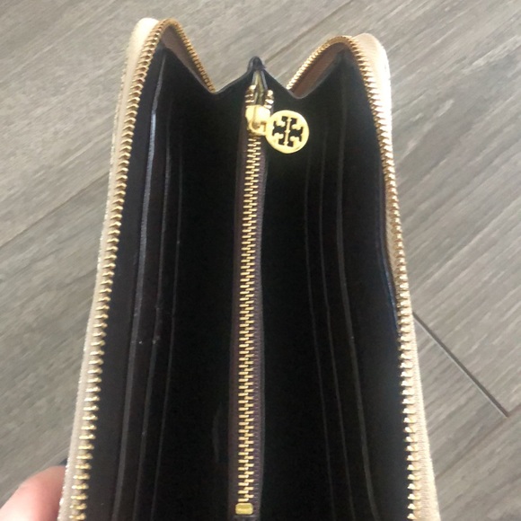 Tory burch wallet - Picture 2 of 3